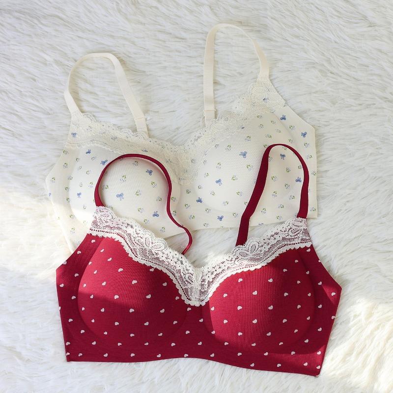 Women Sweet French Floral Wireless Push Up Comfortable Bra For Small Chest