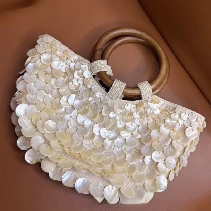2025 Spring/Summer High-End Handmade Natural Shell Women's Fairy Handbag - Stylish and Unique Trendsetter Bag