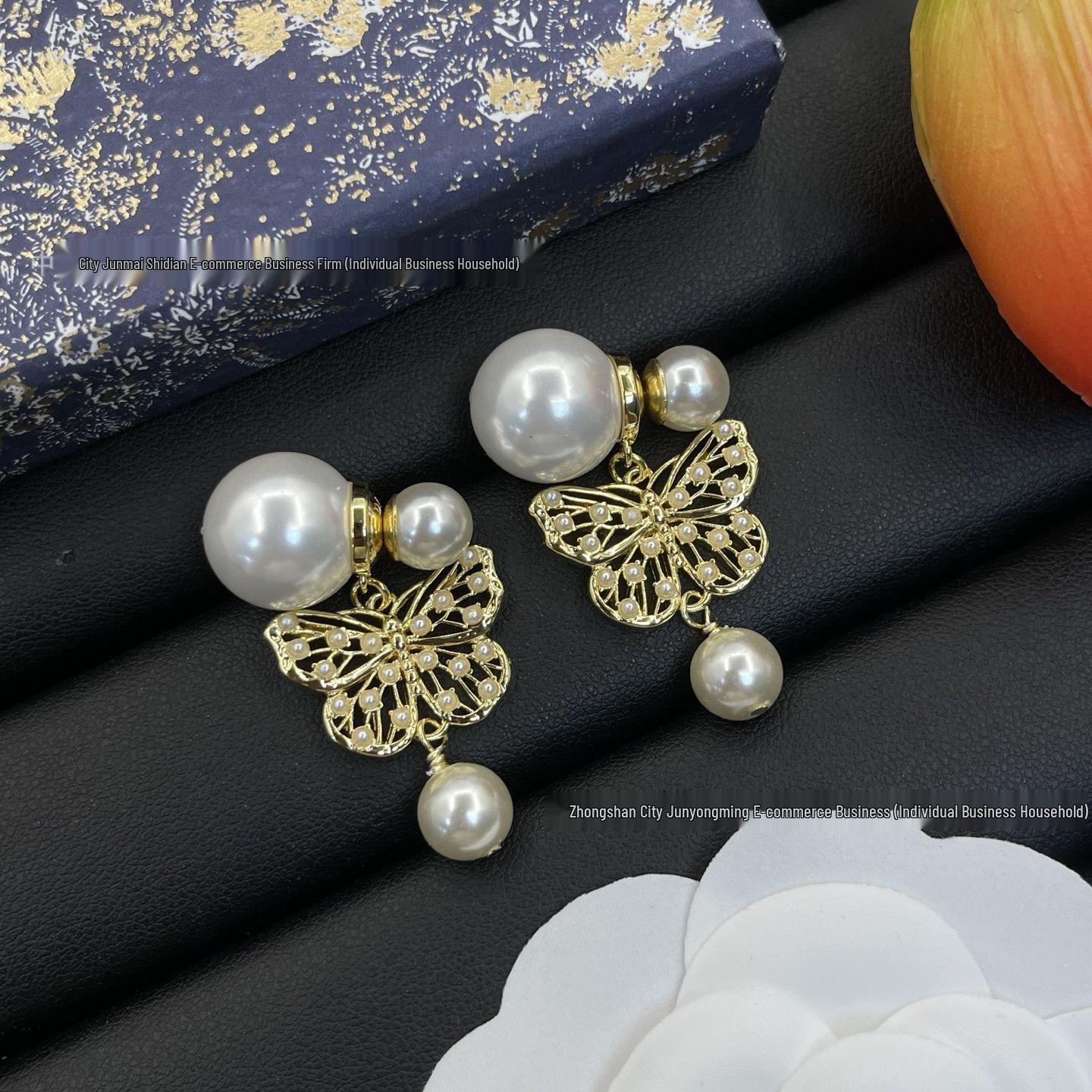 

25 New D-House Bow Cutout Pearl Stud Earrings: Vintage Style, Elegant Silver Needle for Women