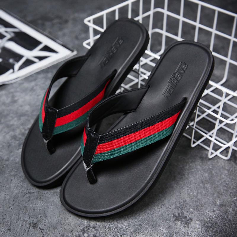 Summer Hot Selling Soft Soled Comfortable Flat Shoes Anti Slip Men's Home Slippers Outdoor Commuting Men's Fashionable Sandals