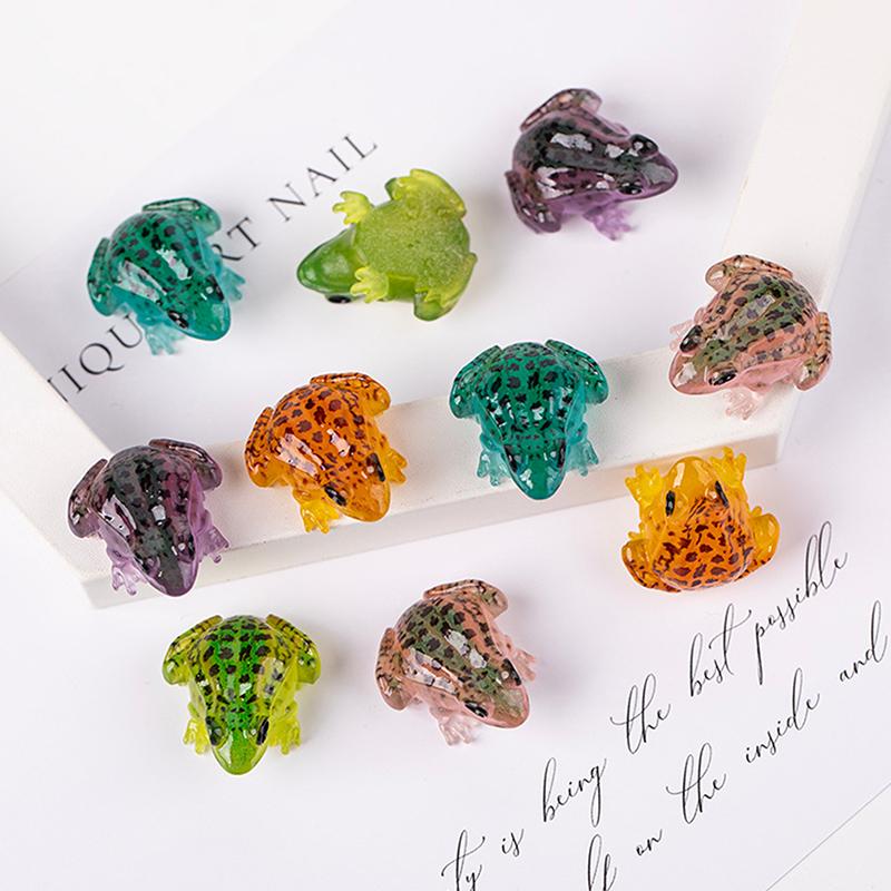 Lot de 5 figurines de grenouilles lumineuses en résine, cadeaux de paysage, grenouilles miniatures qui brillent dans le noir, statue de jardin, décoration de pelouse féerique