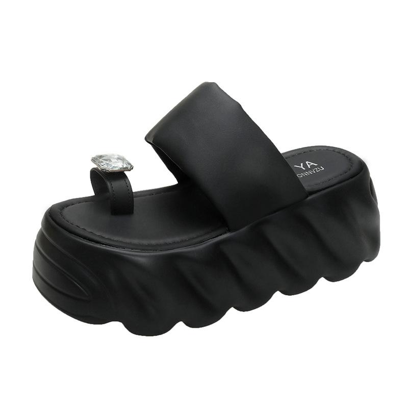 

Французские однословные шлепанцы с защипом для пальцев, женские, для ношения летом 2025 года, новые модные универсальные крутые шлепанцы на толстой подошве 34