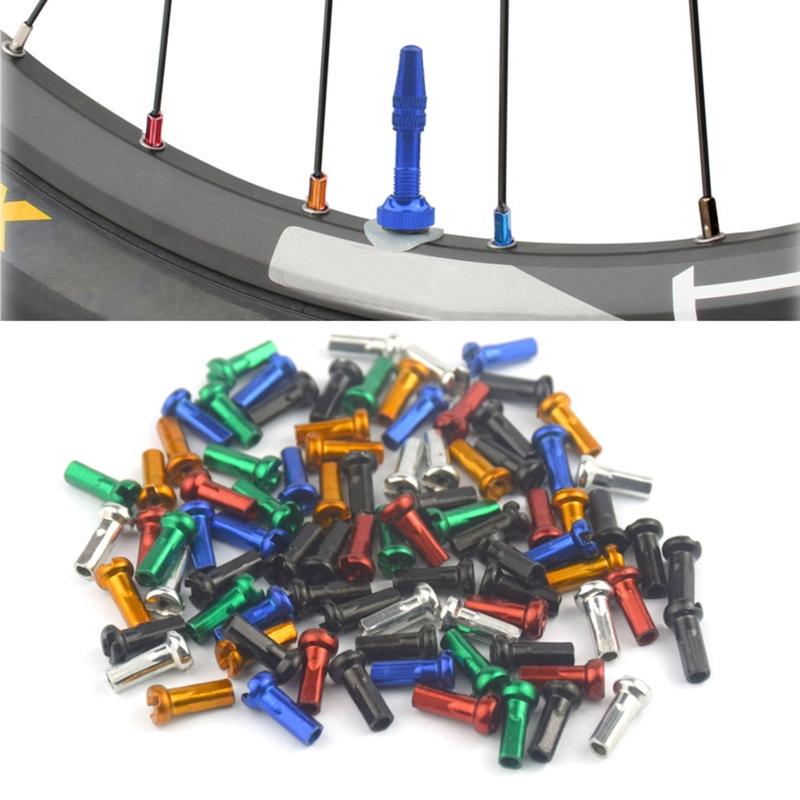 60x Barevné niple na dráty pro MTB silniční kolo 14G Průměr 2 mm Dlouhé 12 mm Náhradní příslušenství pro cyklistiku