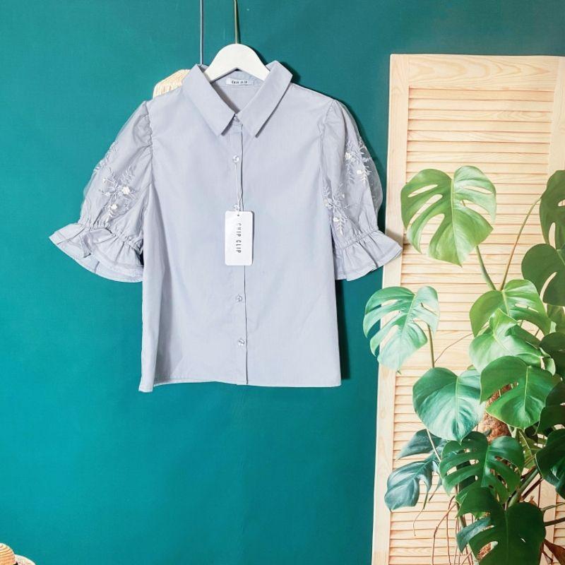 

Export Export Tail Goods Three-Dimensional Embroider Puff Sleeves Half Sleeve White Shirt Women s Short Fairy Classic Style Niche Style Spring Grey Sleeves Organza Embroider M