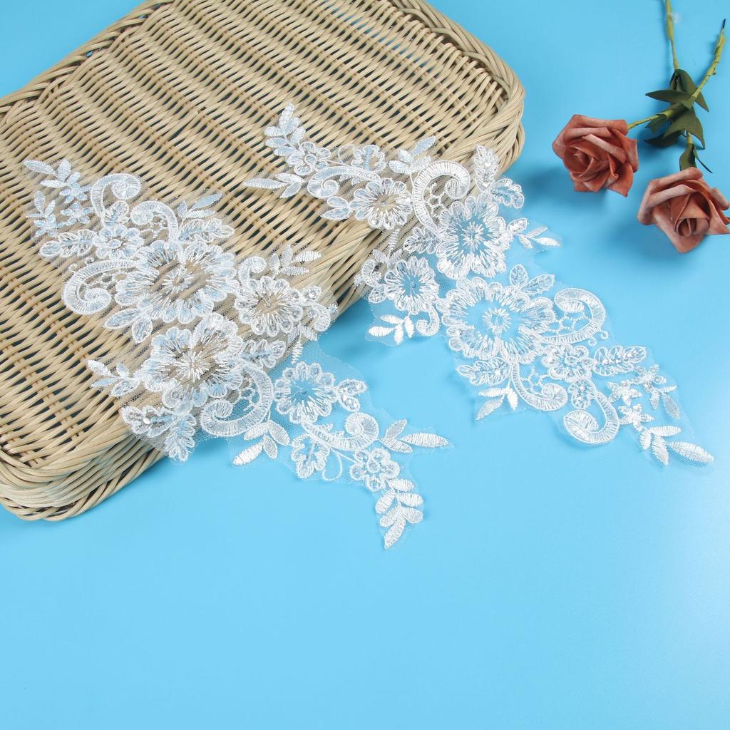 White Car Bone Pair Flower Wedding Dress Evening Dress Princess Dress Pair Flower Lace Flower Bridal Headdress Jewelry Headband Material