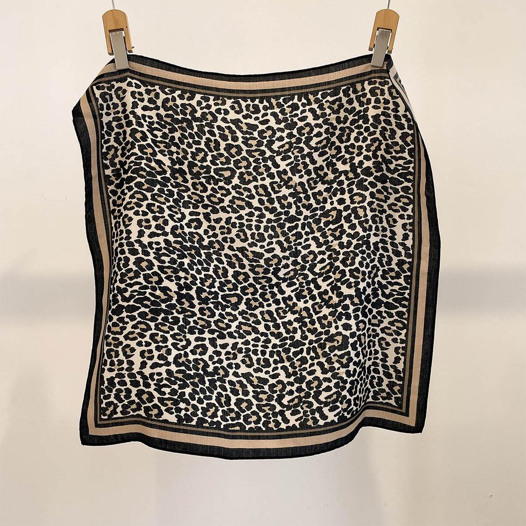 Spring New Versatile 71 Cotton and Linen Feel Small Square Scarf Fashion Leopard Print Silk Scarf Scarf Shawl Tied Waist