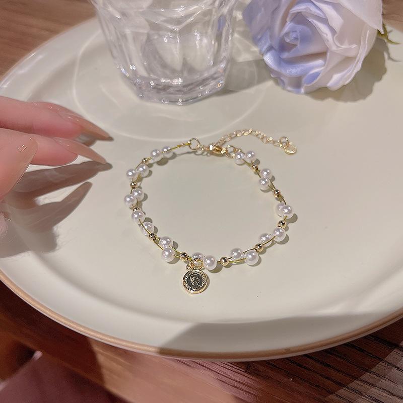 

Popular ultra-shiny zircon bracelet for women, versatile and high-end, new Chinese style vintage butterfly jewelry S306Gold