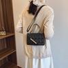 Women's diamond embroidery thread fashion small bag Women's 2025 shoulder messenger bag texture is popular this year portable small square bag