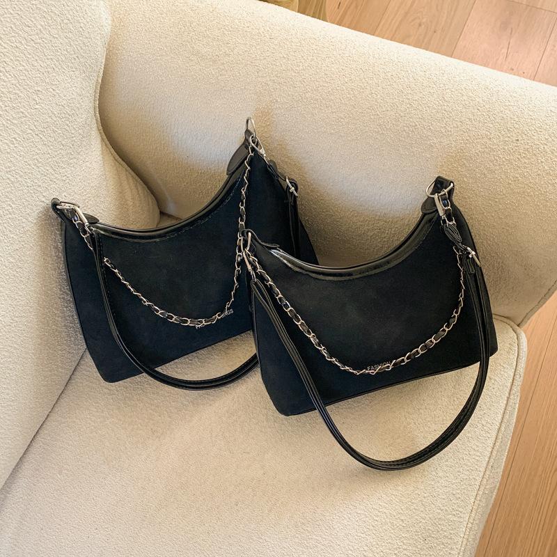 Sacs pour femmes printemps sacs à main à chaîne rétro, les nouveaux sacs simples sous le bras de la saison, sacs à bandoulière polyvalents, sacs messenger, femmes