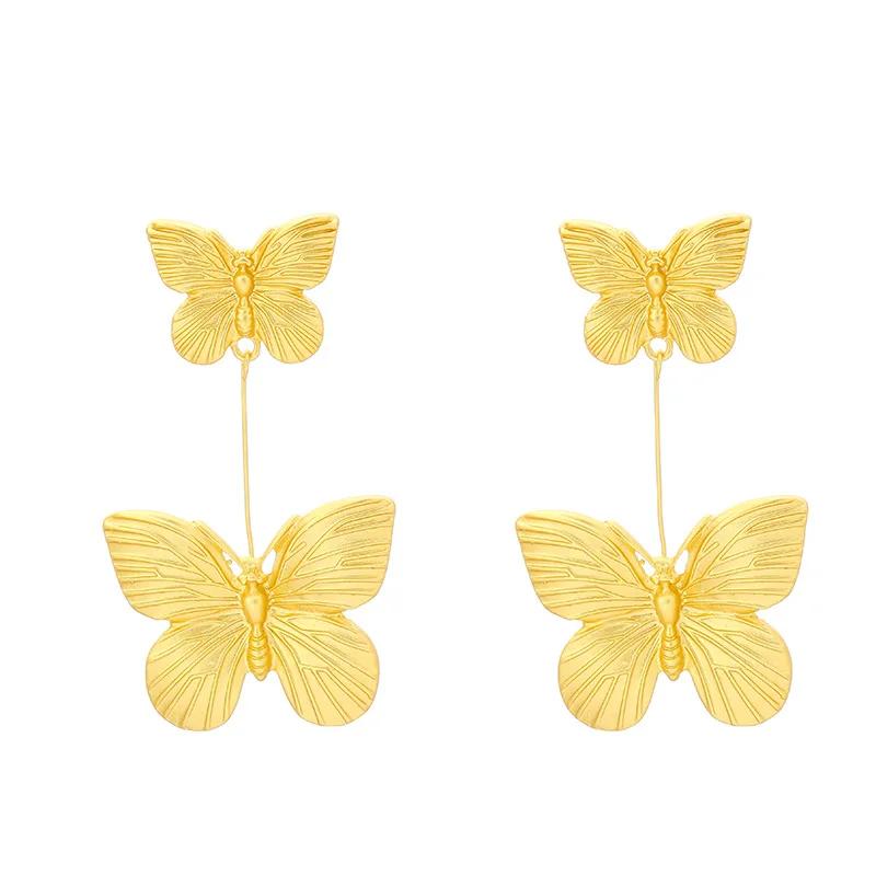 The niche design of the plain gold double butterfly earrings is exquisite, individualistic, exaggerated and high-end