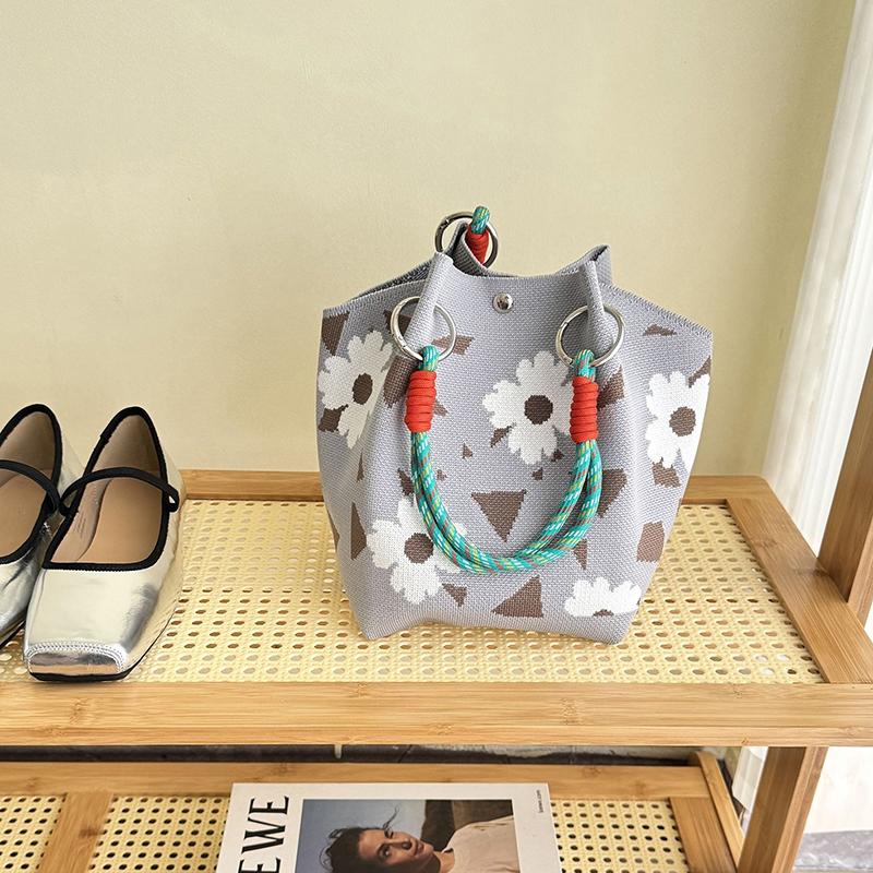 Butterfly Knitted Bucket Bag Women's Fashion Handbag Versatile Knitted Wrist Bag Shopping Handbag Cute Handbag