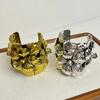 Breites offenes Metall-Blumenarmband Armreif Damen Handgelenkschmuck Festivalgeschenke
