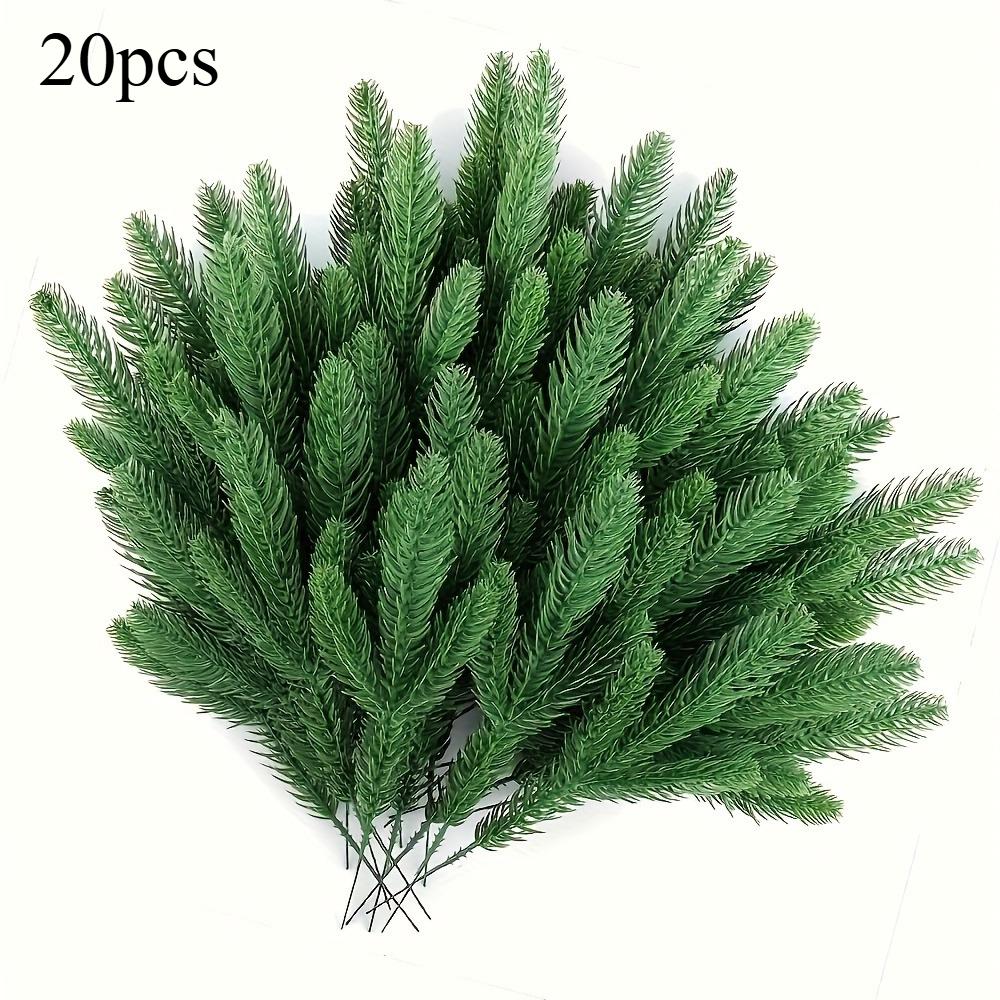 

20pcs Artificial Pine Tree Plastic Green Pine Branches DIY Christmas Decoration Winter Tabletop Plants Christmas Tree Decoration