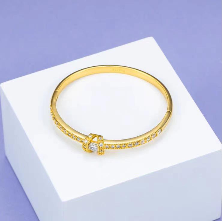 Vietnam Gold-Plated Irregular Copper Bangle Bracelet for Women