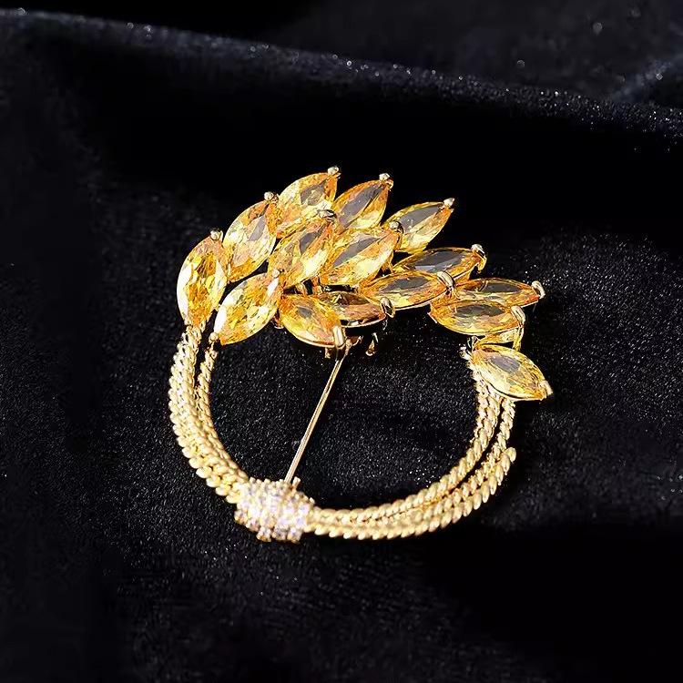Golden Wheat Huanhua Brooch High-End Women'S Exquisite Light Luxury Wheat Ear Brooch Niche Design Pin Suit Accessories