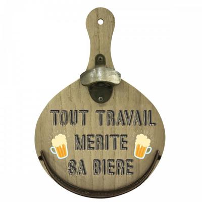 [A1974] - Wand-Flaschenöffner Holzbrett 'Jede Arbeit verdient ihr Bier' - 34x23 cm
