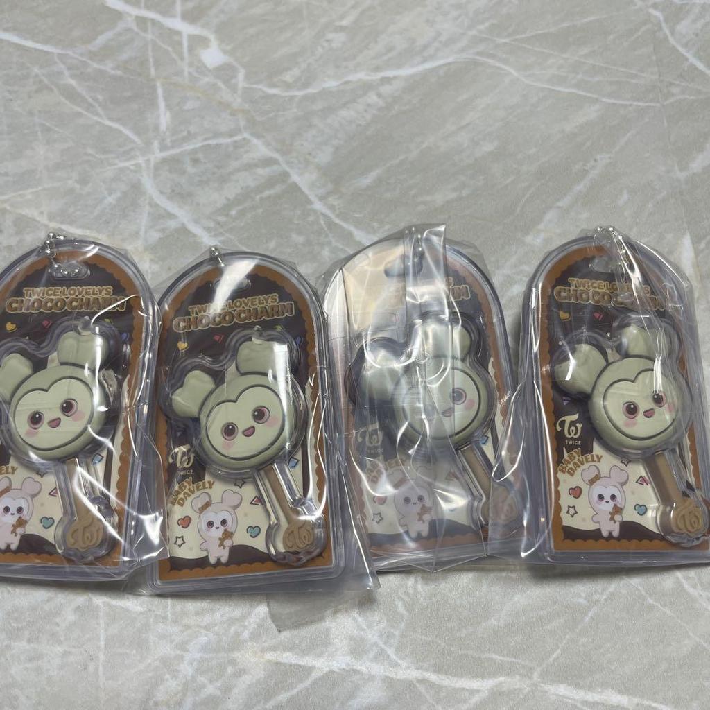 [USED] TWICE LOVELYS Chocolate Covered Cookies & Charm Dahyun