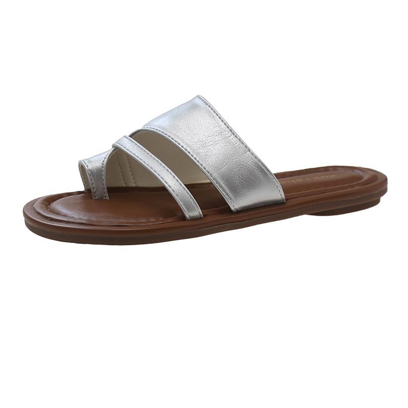 Beach vacation non-slip soft bottom cool slippers women's seaside wear French vacation premium sense one-word