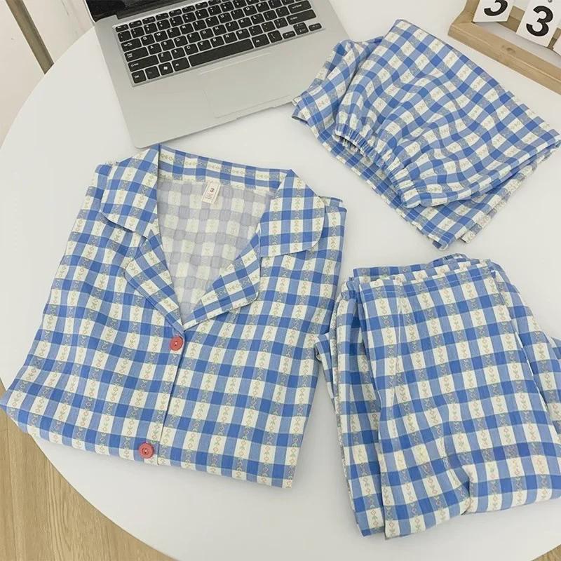 Sommerlicher Pyjama aus Baumwolle mit Blumenmuster: Dreiteiliges Kurzarm-Set im japanischen Stil für Damen – süße Homewear im Stil der Internet-Prominenten.