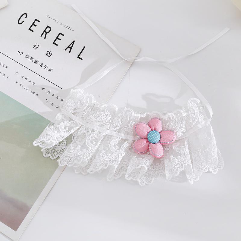 Pet Lace Pearl Collar: Plush Cat Necklace & Cute Dog Saliva Towel