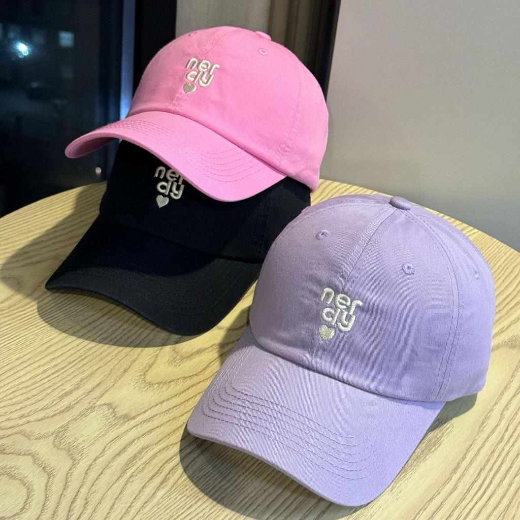 Letter embroidered baseball cap for men and women versatile face small soft top cap sun hat curved brim casual tide