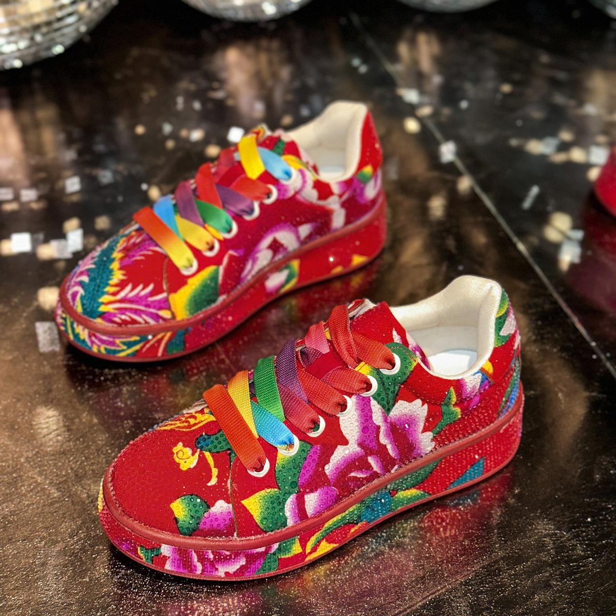 

Unisex Platform Sneakers, Hand-Painted Rhinestone Athletic Shoes, Couple Matching Wholesale in Stock 43 червоний