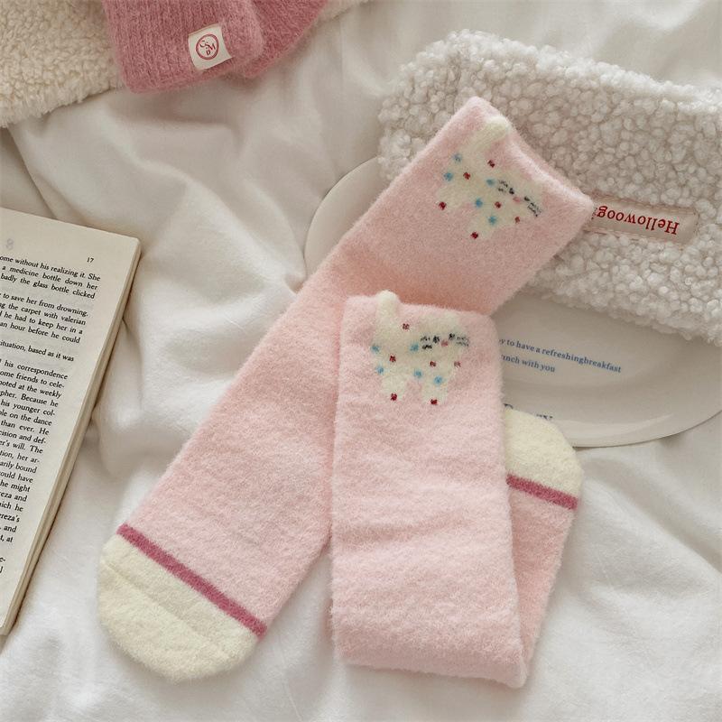 Australian Velvet Warm Autumn and Winter Girls' Pink Postpartum Socks, Bow Mid-calf Floor Socks, Versatile Polka Dot Cartoon Embroidered Socks