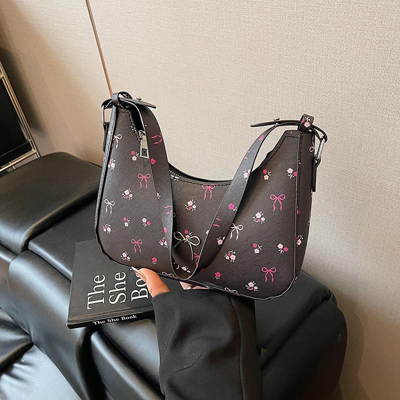 

Underarm bag women s 2025 new summer sweet printed messenger bag small and cute textured shoulder handbag