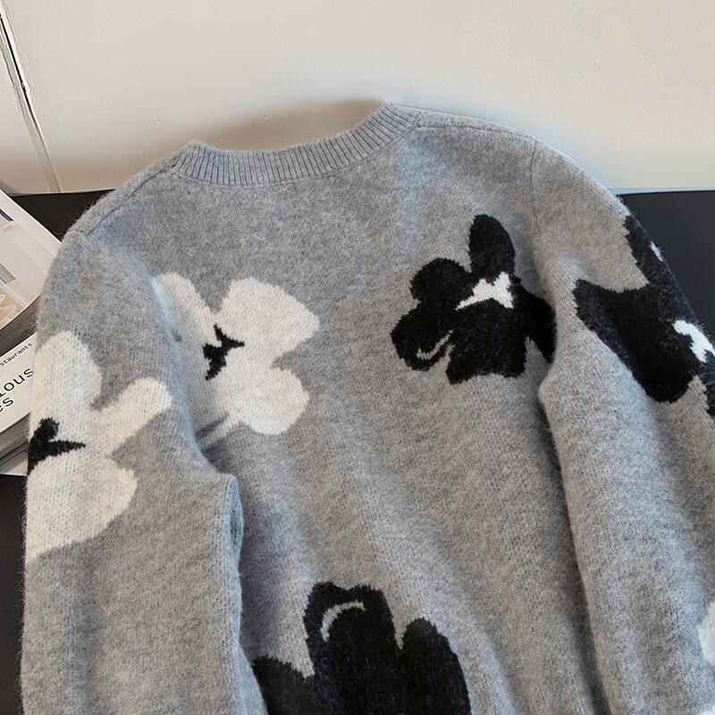 Women's Color-Block Floral Jacquard Round Neck Sweater