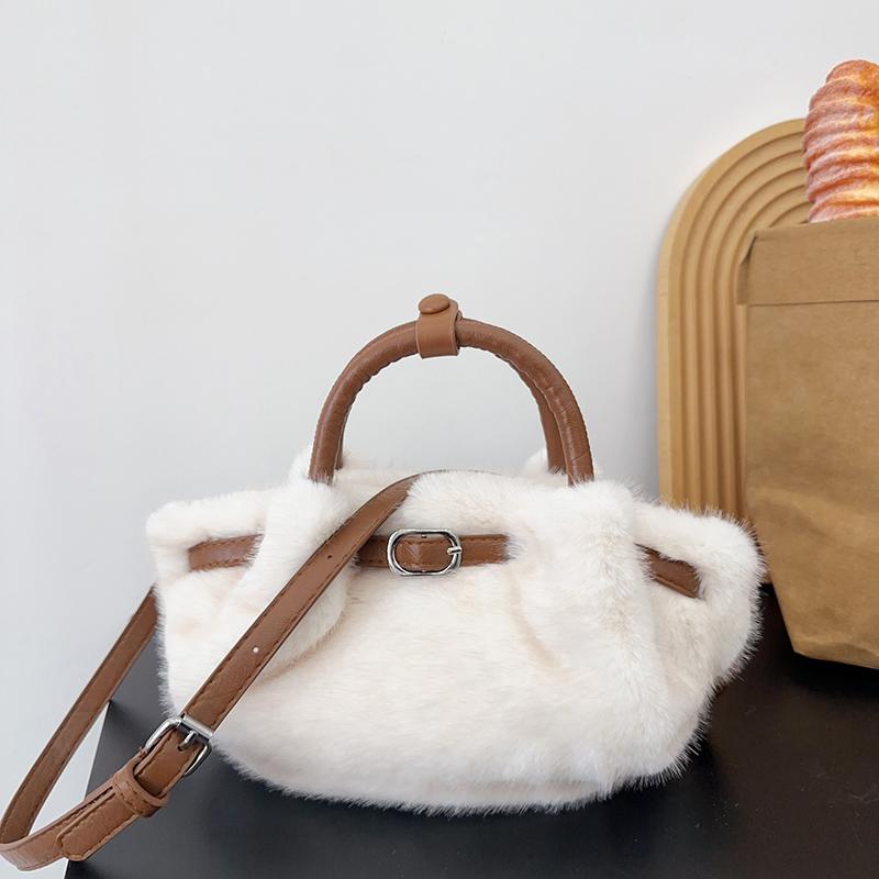 Women's Furry Handbag Retro Style Large-Capacity Fashionable Crossbody Bag Detachable Shoulder Strap Wing Shape Bag
