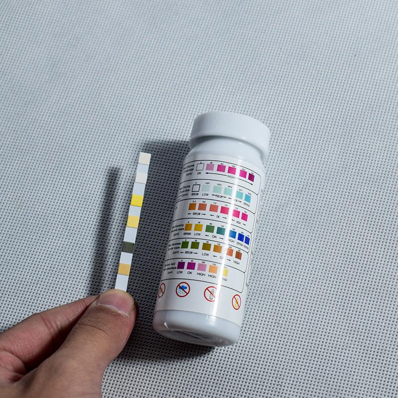 6-in-1 Pool Test Strips: Total Chlorine, pH, Free Chlorine, Alkalinity, Hardness, Cyanuric Acid