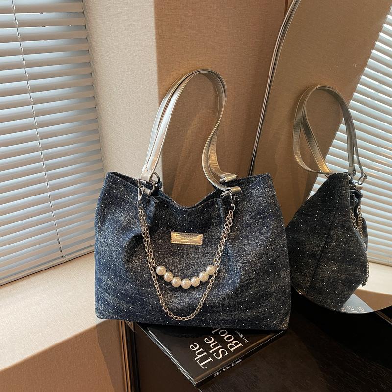 

Вместительная сумка для поездок на работу, женская летняя новинка, модная универсальная наплечная сумка, нишевая сумка-тоут с цепочкой королевский синий