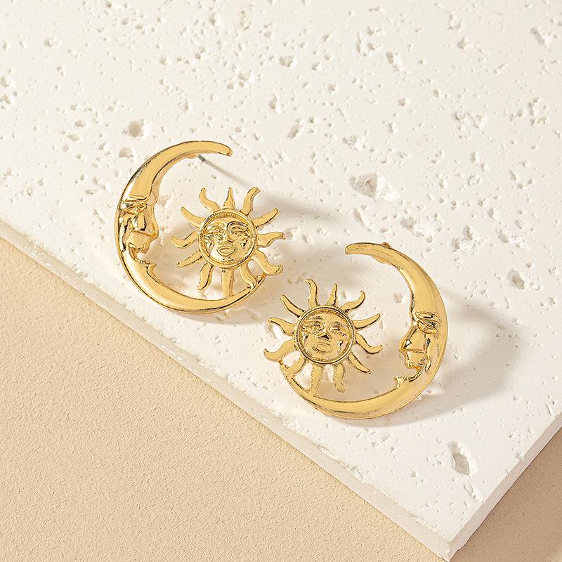 

Korean Style Sun and Moon Retro Stud Earrings for Women