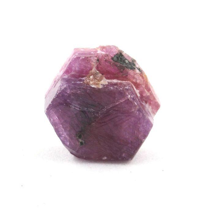 Pierres et Minéraux. Rubis. 7.10 ct. Ampanihy District, Atsimo-Andrefana, Madagascar.