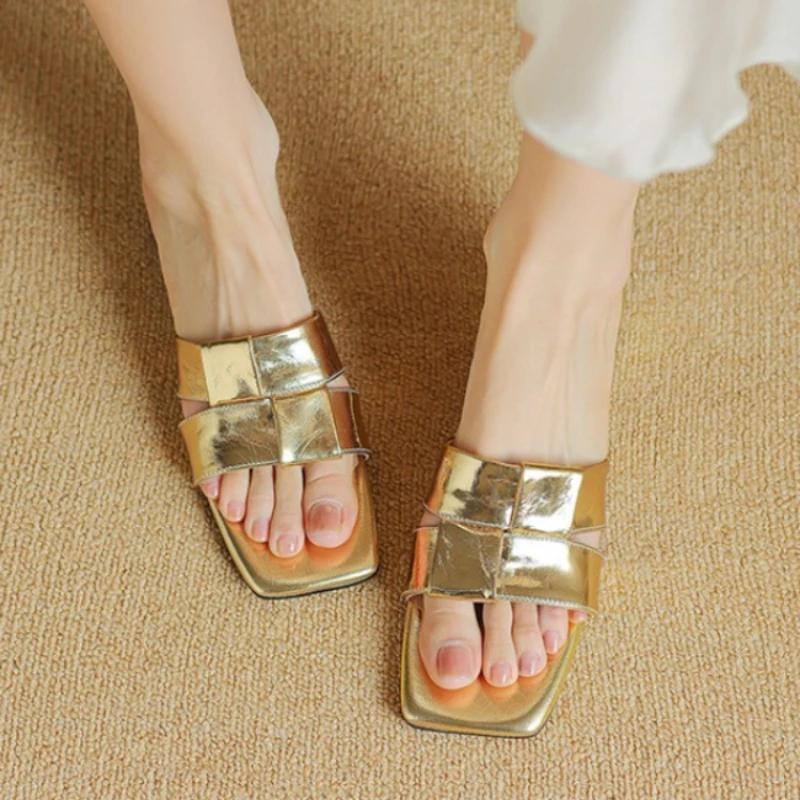 Fashion Women's New Spring/Summer European and American Square Head Leather Heavy Metal Mid Heel Large Open Toe Slippers