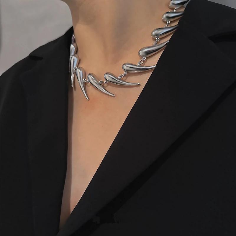 Stainless Steel Necklace Hiphop Punk Silver Color Rivet Chain Choker Necklace for Men Women Exaggerated Thorn Jewelry Gifts