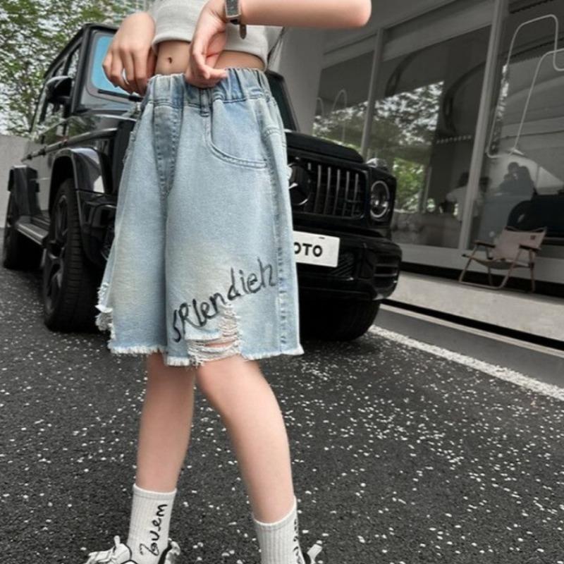 Mädchen Jeansshorts Weites Bein Sommer Gerade Graffiti Fünf-Punkt-Hose Locker Mittel Bis Groß Kinder Ripped Ausgefranst Gewaschen Hongkong-Stil