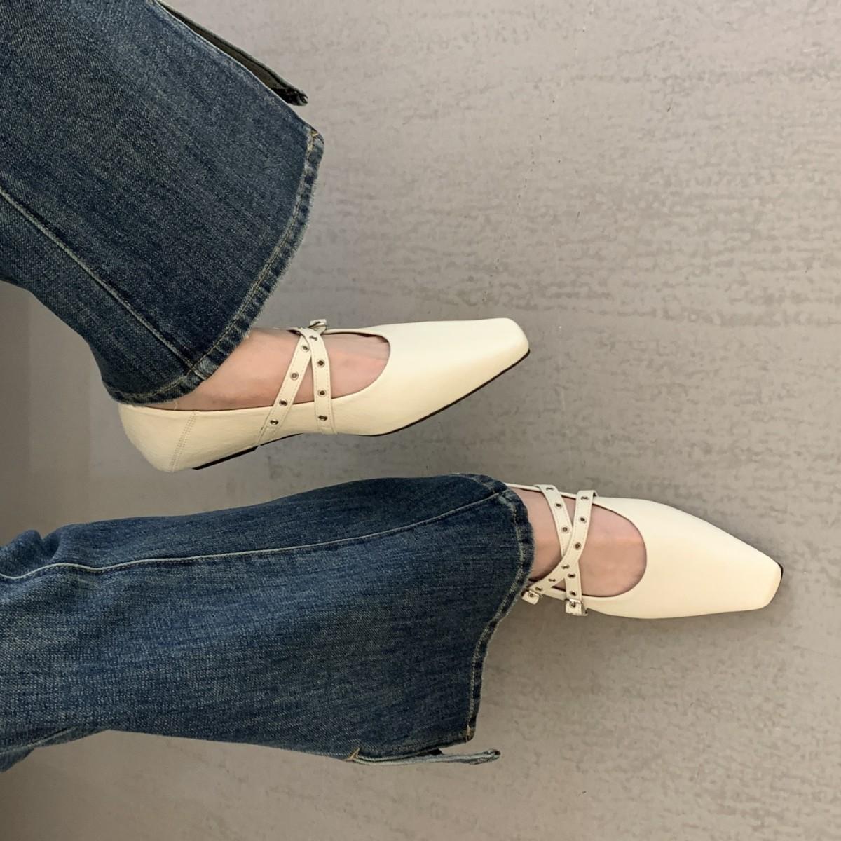 

Simple and versatile Mary Jane shoes women s 2025 spring and autumn new soft leather evening low-heeled single shoes 40 абрикосовий