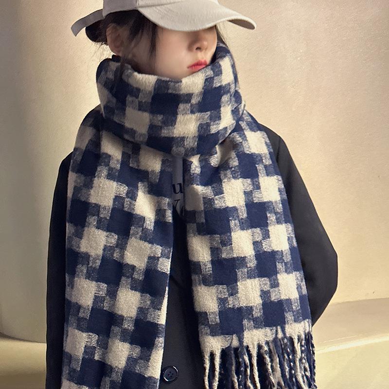 Luochi Women s Retro Plaid Scarf - Thick, Warm, Versatile Tassel for Autumn/Winter.