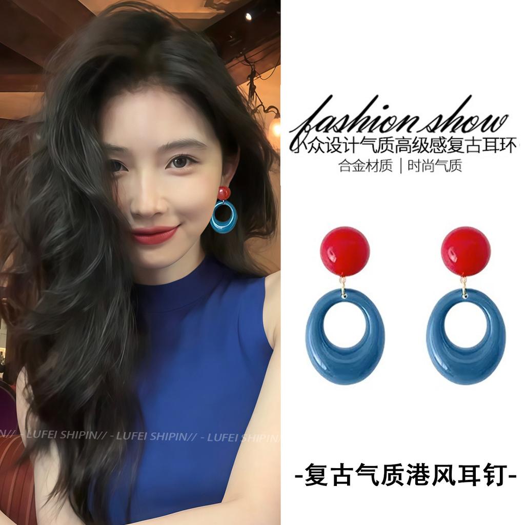 Dopamine flower ear hook women's new holiday style accessories ear clips without ear piercings, high-end seaside cute ear accessories