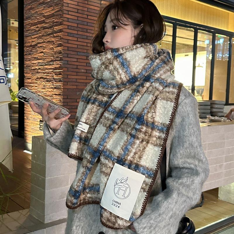 Retro black and white plaid imitation lamb wool scarf women's winter thickened warm plaid scarf fashion shawl dual-purpose