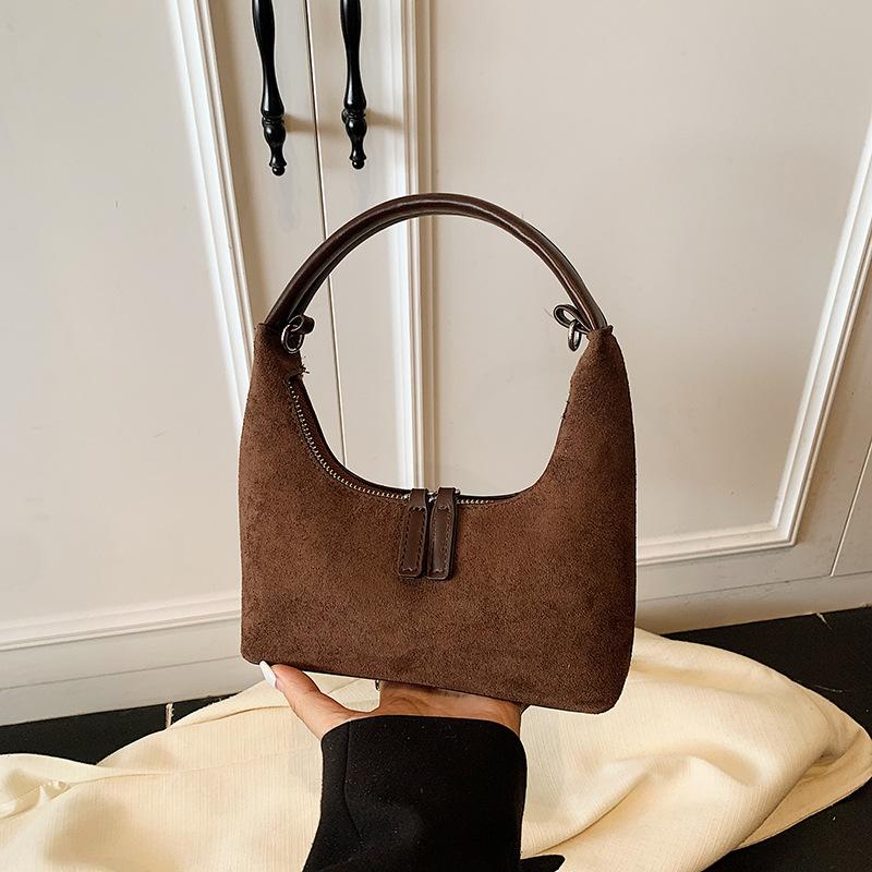 Premium Sense Niche Bag Women's Autumn and Winter 2025 New Matte Retro Shoulder Messenger Bag Ins Portable Dumpling Bag