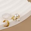 Women's Point Mary Pearl Ear Cuff Set