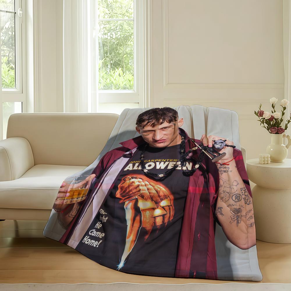 Spanish rapper Yung Beef Blanket For Sofa Office Bed Plane Travel Sleep Read Relax Camping Soft And Warm