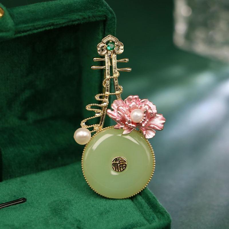 Peony Pipa Brooch, High-end Feminine Charm, Pearl Jade Corsage, Ancient-style Creative Brooch