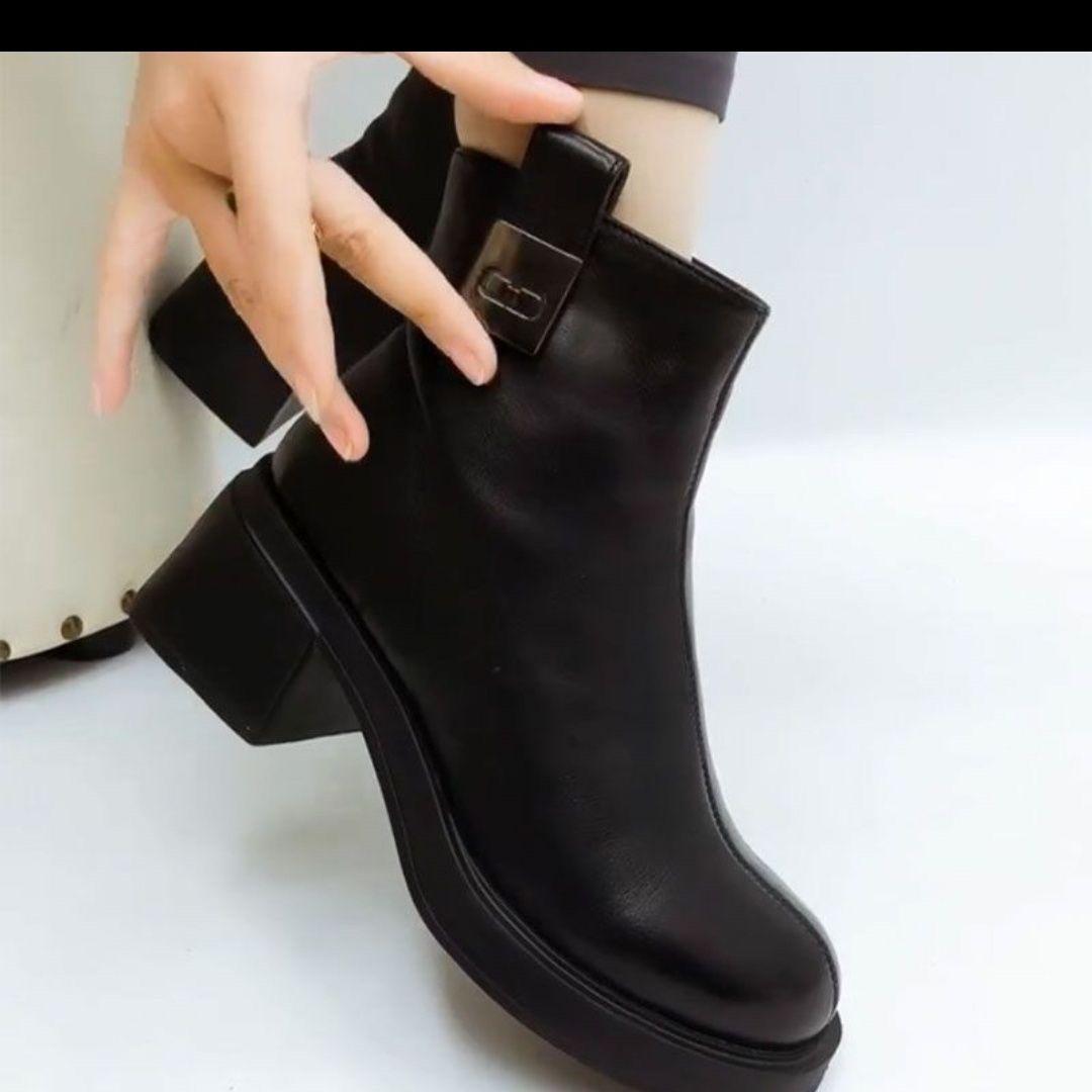 

Мужские зимние ботинки из натуральной мягкой кожи с шерстяной подкладкой - Удобные, стройнящие, на толстом каблуке, с коротким круглым носком 35