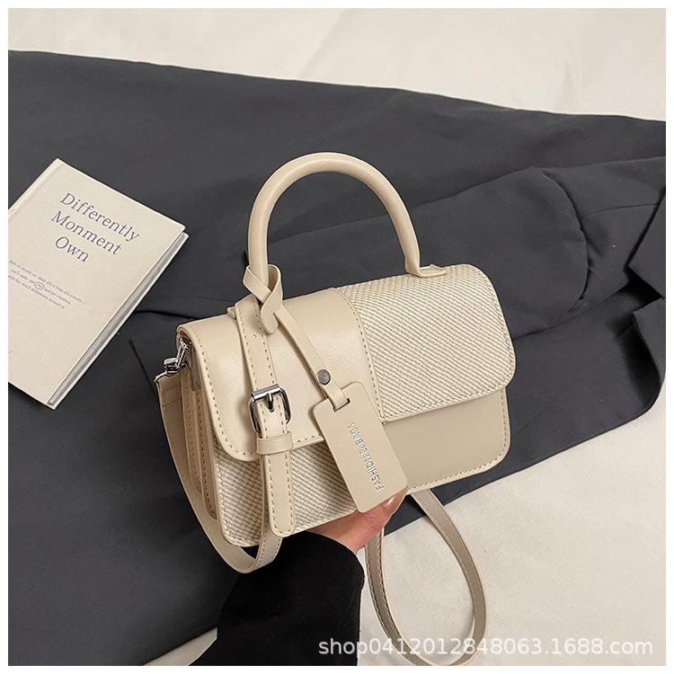 

Niche design splicing contrasting color small square bag women s 2025 new texture simple shoulder bag fashionable messenger women s bag белый