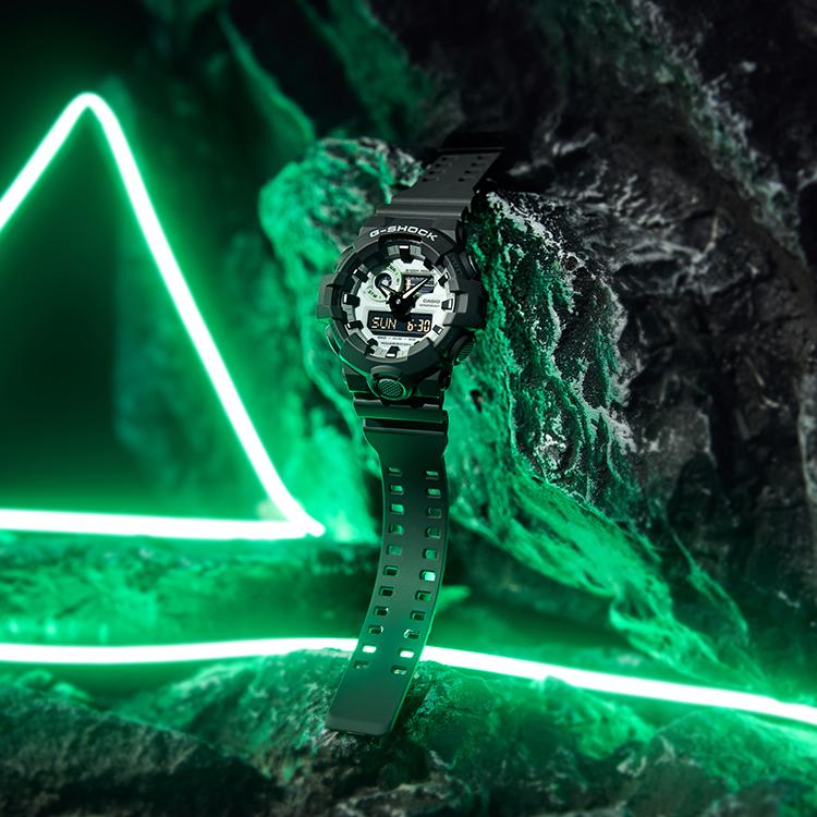 Casio Unisex Likit Kristal/Analog Çift Ekran Serisi Gri Saat GA-700HD-8APR GA-700HD-8APR