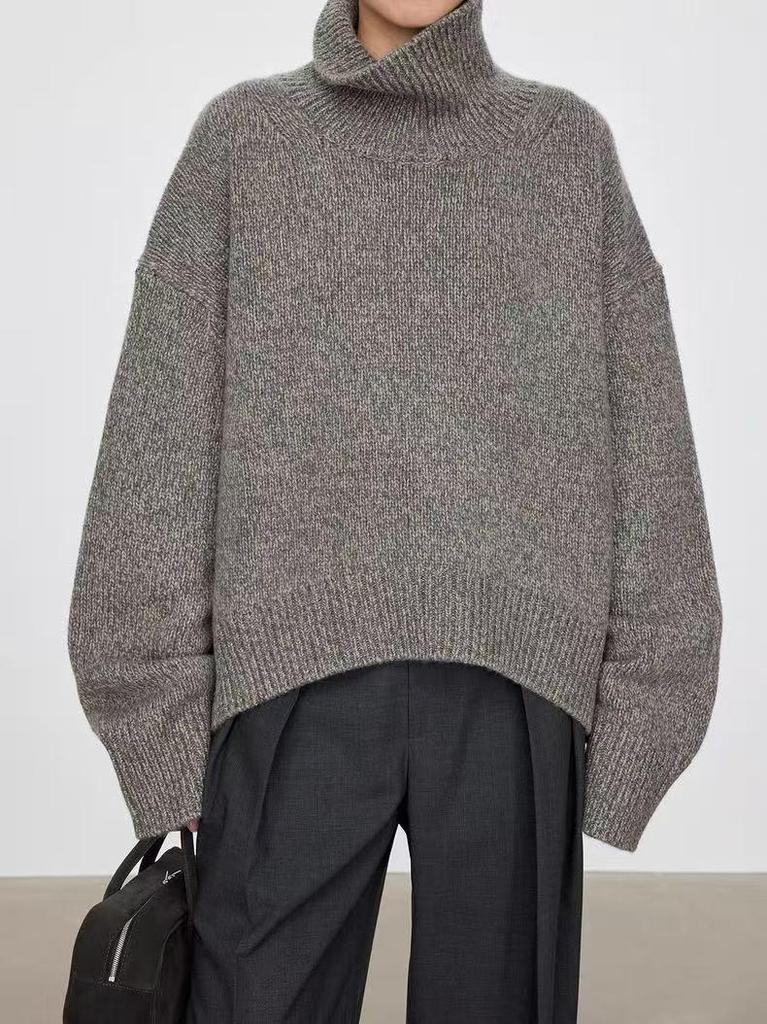 Luxurious Pure Wool Turtleneck Sweater: Cozy, Slimming, and Stylish for Autumn and Winter