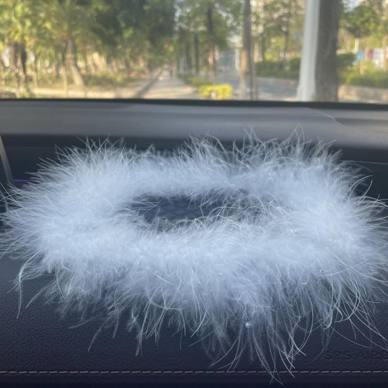 

Роскошное аниме украшение для автомобиля: Ароматерапевтические фигурки Луффи и Юкино Includes Film for Collection